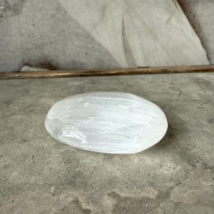 Selenit, palmstone (5-6 cm)