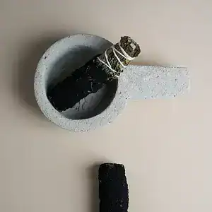 Kamfer & Styrax Smudge Stick, Sagrada Madre