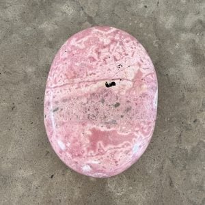 Rodonit, jumbo palmstone (A)