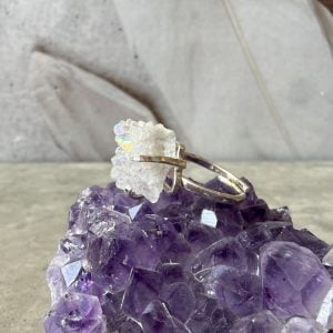 Bergkristall med aura, justerbar ring silver (H)