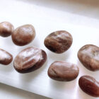 Persikomånsten / Peach Moonstone, trumlad
