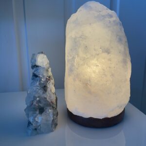 Vit Saltsten, lampa
