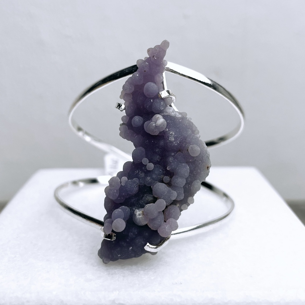 Druvagat/Grape Kalcedon, justerbart armband silver (B)