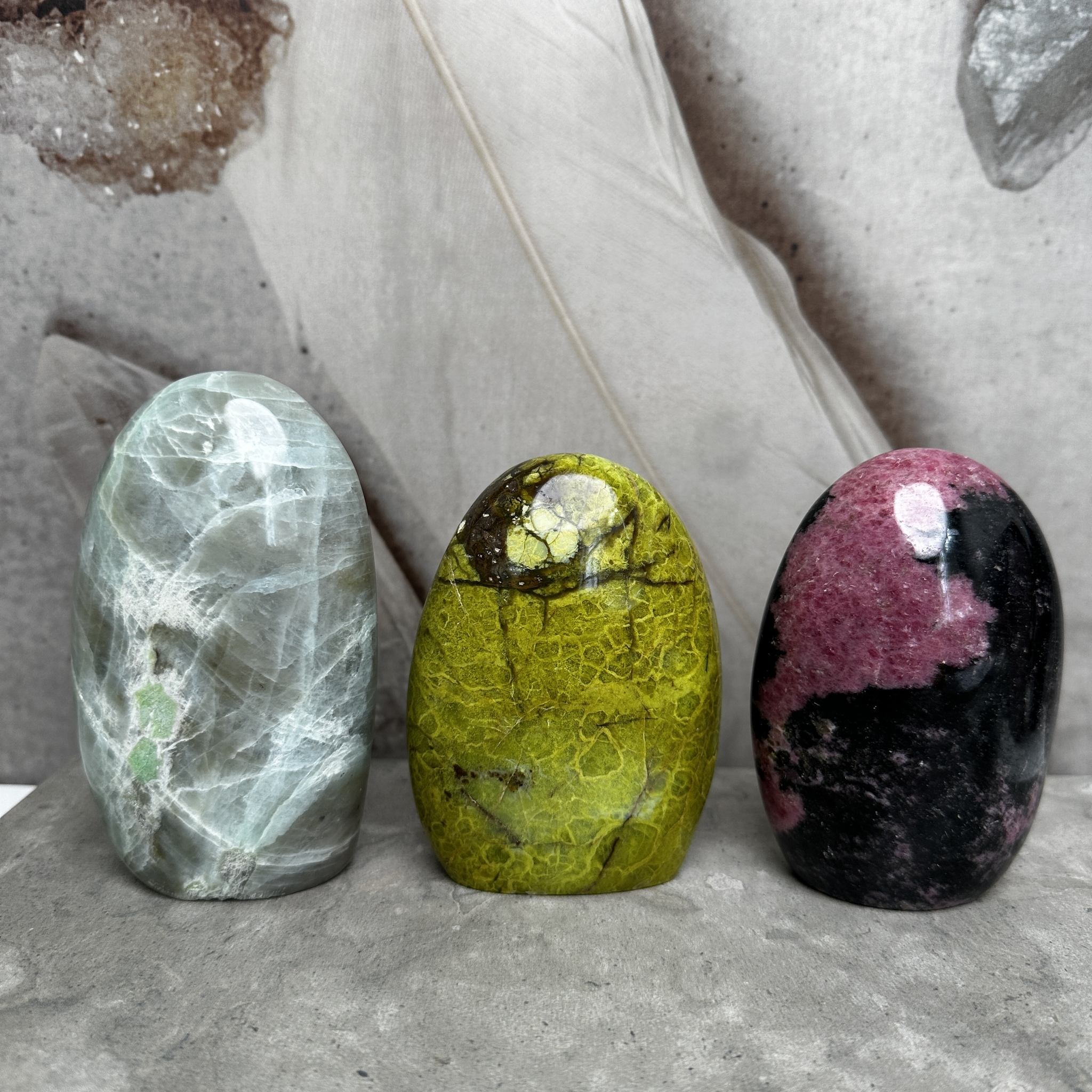 Rodonit, Free form Olika kristaller i free form