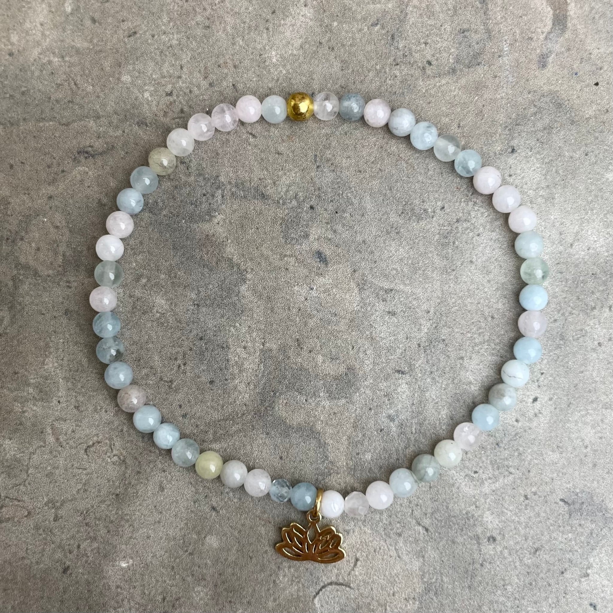 Morganit, armband med lotusblomma